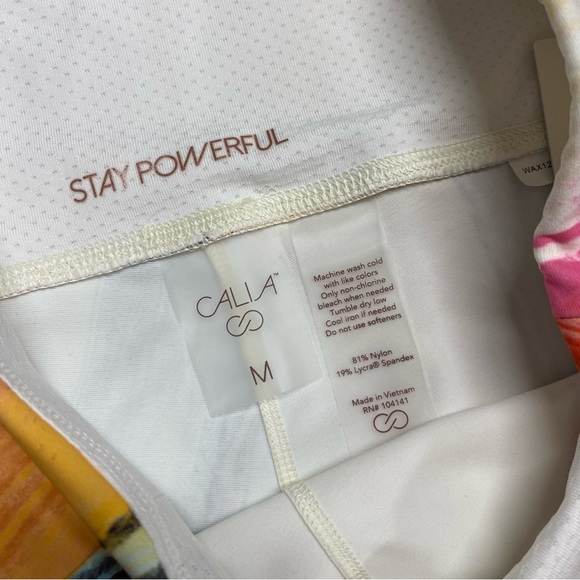 Calia Biker Short Energize Collection High Rise Artisan Hand Multi NWT Med / Lrg - Picture 4 of 5